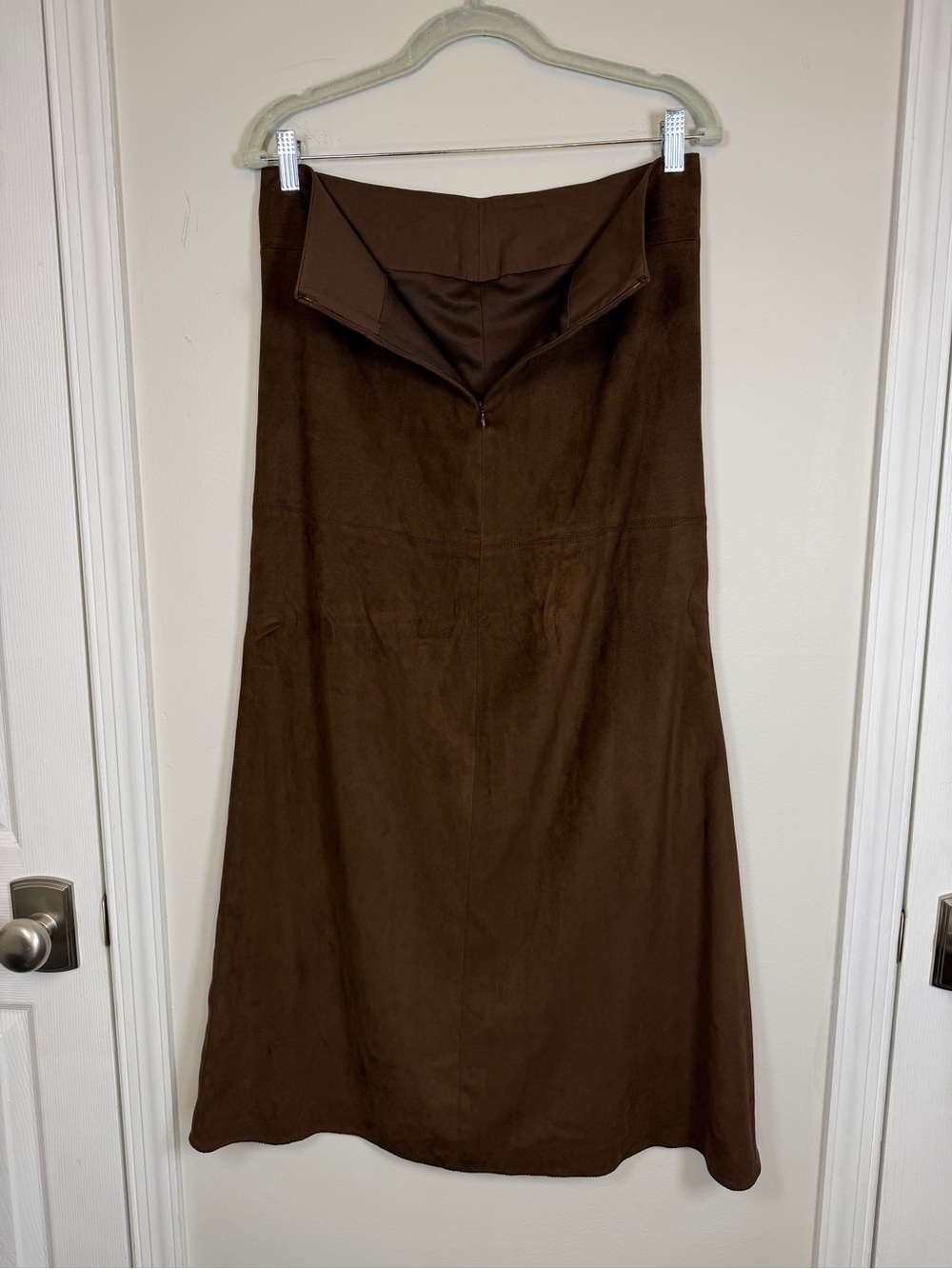 VINTAGE 90s INSANE BCBGMAXAZRIA Brown Faux Suede 2-Piece Skirt Set 6 Small Y2K - Picture 5 of 13